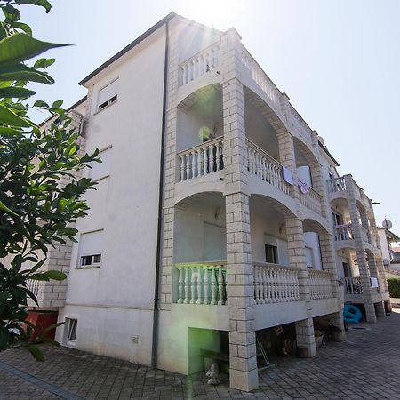 Apartments Lovric Trogir Exterior foto